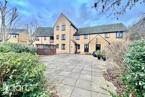 2 bedroom flat for sale, Turners Hill, Waltham Cross