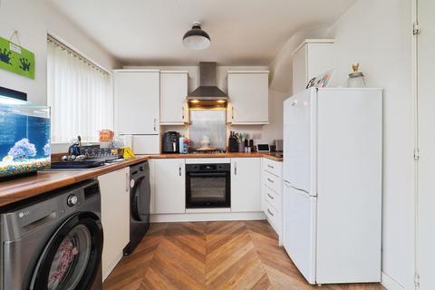 3 bedroom terraced house for sale, Lovesey Avenue, Hucknall, Nottingham, Nottinghamshire, NG15