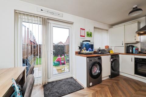 3 bedroom terraced house for sale, Lovesey Avenue, Hucknall, Nottingham, Nottinghamshire, NG15