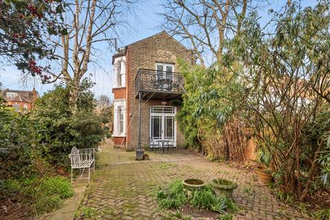 4 bedroom semi-detached house for sale, Airedale Avenue, London W4