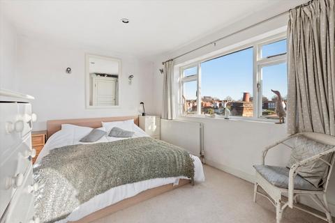 undefined, Airedale Avenue, London W4