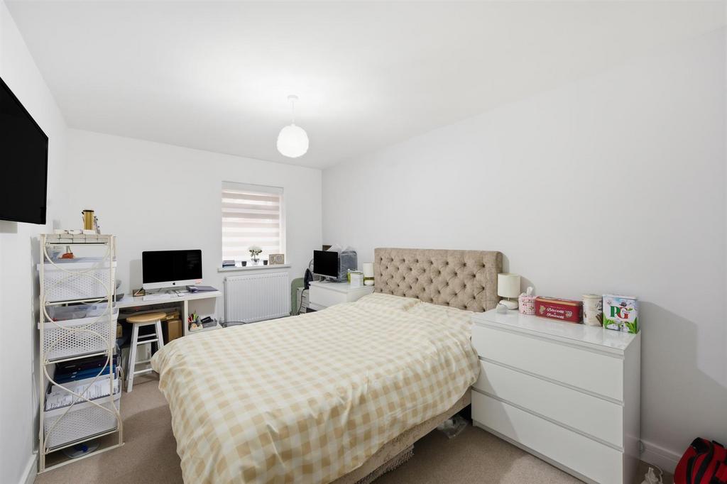 65 Chester Close-25.jpg