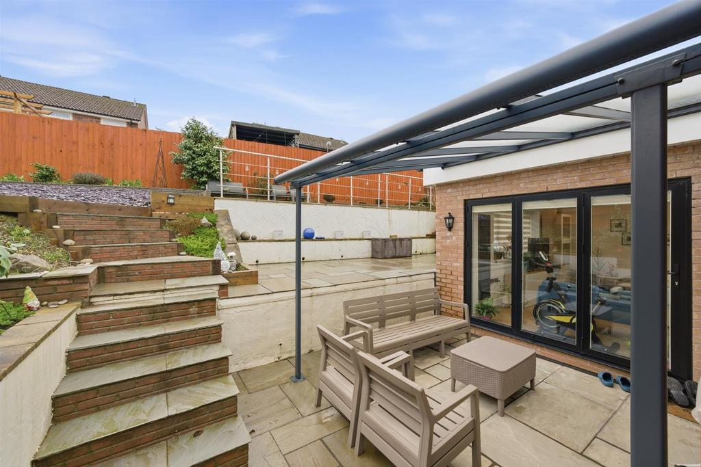 65 Chester Close-29.jpg