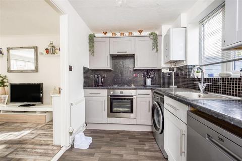undefined, Alder Close, Slough