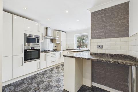 3 bedroom terraced house for sale, Chaffinch Close, Birchwood, WA3
