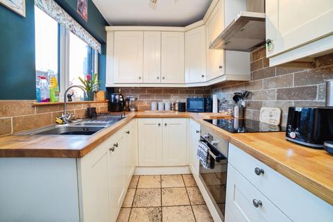 3 bedroom semi-detached house for sale, Oak Tree Road, SUTTON-IN-ASHFIELD, Nottinghamshire, NG17