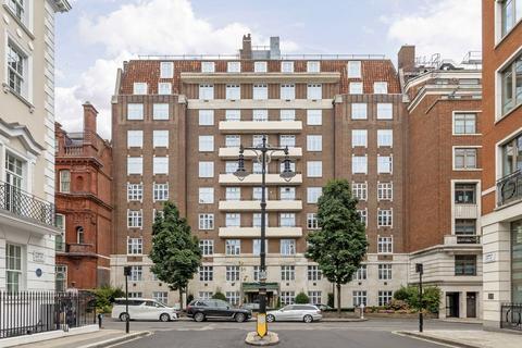 1 bedroom flat for sale, South Audley Street, London W1K