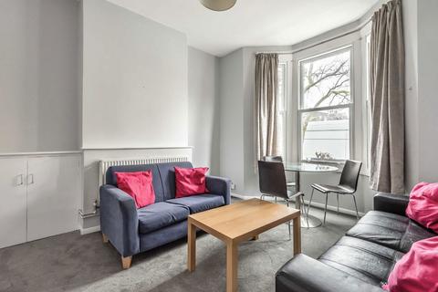 4 bedroom house to rent, Andalus Road, London SW9
