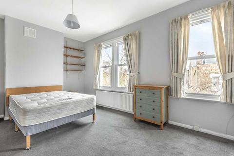 4 bedroom house to rent, Andalus Road, London SW9