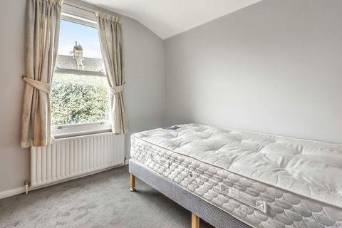 4 bedroom house to rent, Andalus Road, London SW9