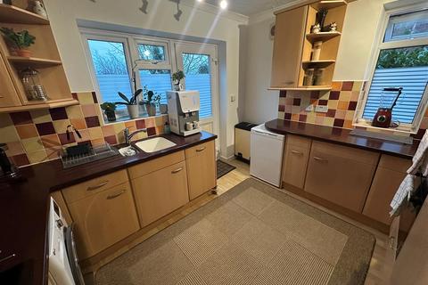 undefined, Brooke Close, Bushey