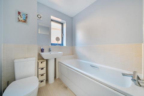3 bedroom semi-detached house for sale, Bailey Drive, Ebbsfleet Valley, Swanscombe, Kent, DA10