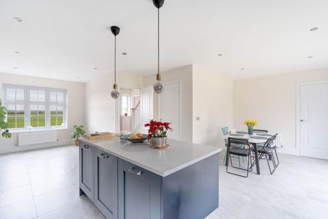4 bedroom detached house for sale, Groves Way, Cottenham, CB24