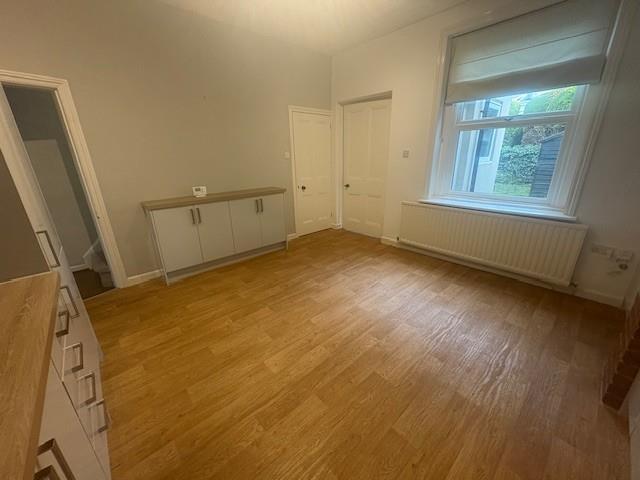 Kitchen3.jpg