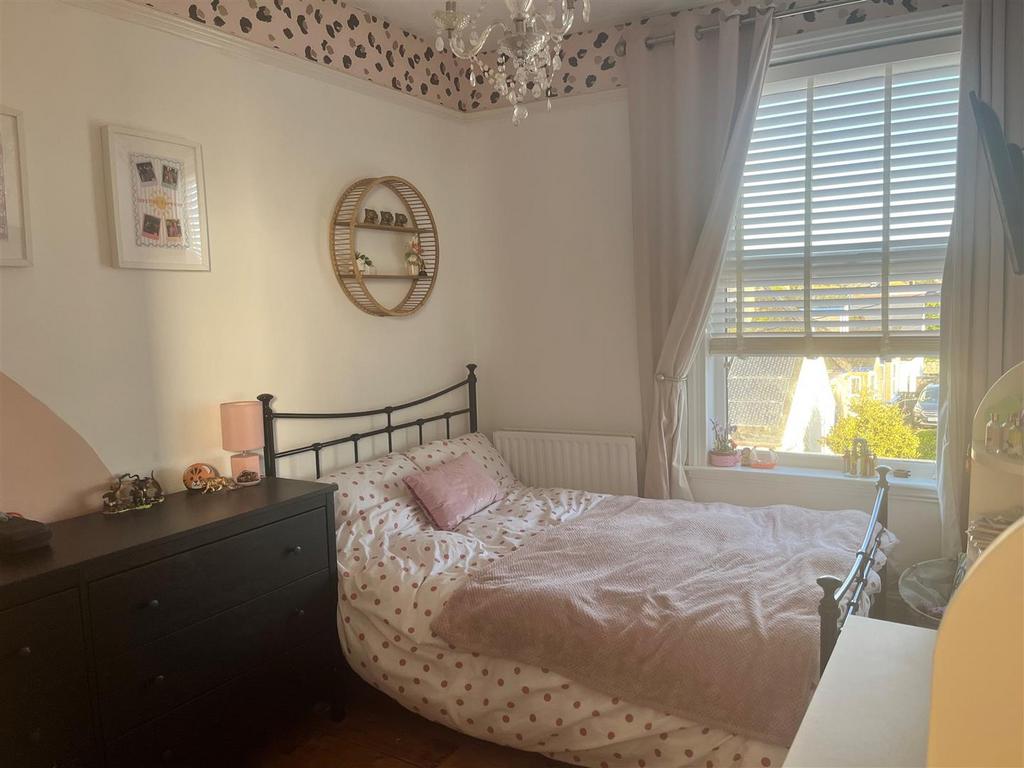 BED 3.jpg