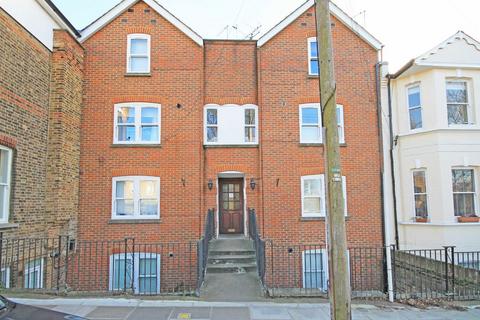 1 bedroom flat to rent, Amyand Park Road, Twickenham TW1
