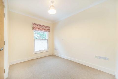 undefined, Holmesdale Road, Teddington TW11