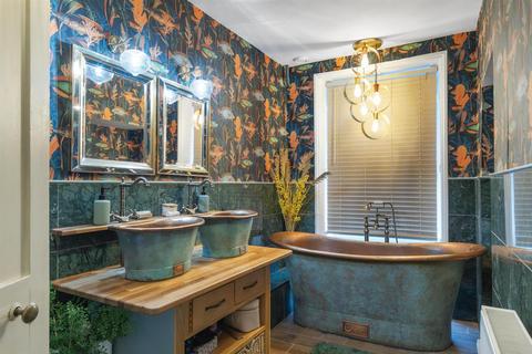 4 bedroom semi-detached house for sale, Dorchester Road, Weymouth