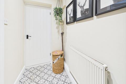 4 bedroom semi-detached house for sale, Winchester Avenue, Manchester M29