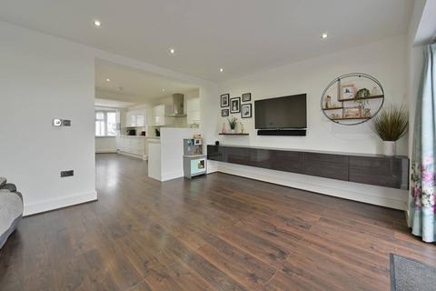3 bedroom semi-detached house for sale, Somers Way, Bushey, WD23