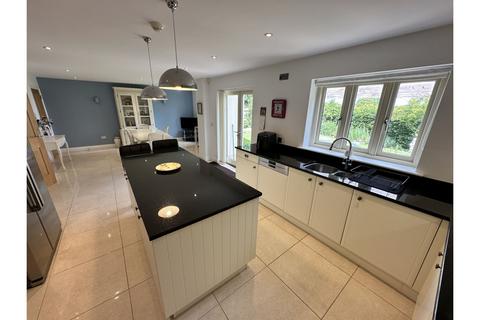 undefined, Common Hill - Cricklade, Swindon, SN6