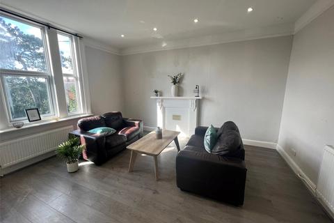3 bedroom flat to rent, Westridge Road, Hampshire SO17