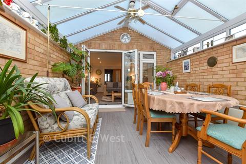 Gauntlett Road, Sutton SM1