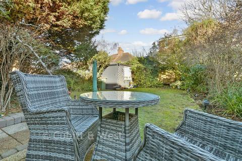 undefined, Gauntlett Road, Sutton SM1