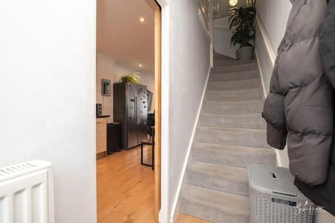 2 bedroom terraced house for sale, Upper Yarborough Road, East Cowes
