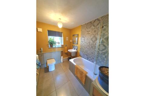 4 bedroom detached bungalow for sale, Long Gate, Louth, LN11