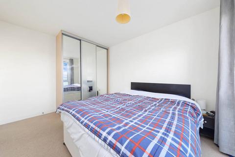 1 bedroom flat to rent, Cable Street, Shadwell, London, E1