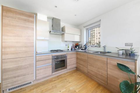 1 bedroom flat to rent, Cable Street, Shadwell, London, E1