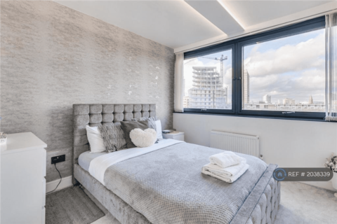 3 bedroom apartment to rent, Wye Street, London, SW11