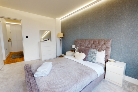 3 bedroom apartment to rent, Wye Street, London, SW11