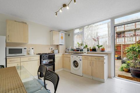 4 bedroom townhouse for sale, Hardie Close, London, NW10
