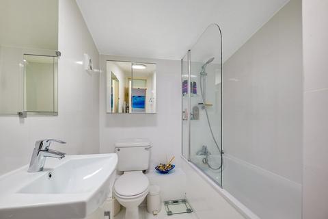 4 bedroom townhouse for sale, Hardie Close, London, NW10