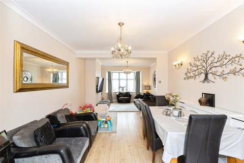 4 bedroom end of terrace house for sale, Selwyn Avenue, Newbury Park, Ilford, Essex, IG3