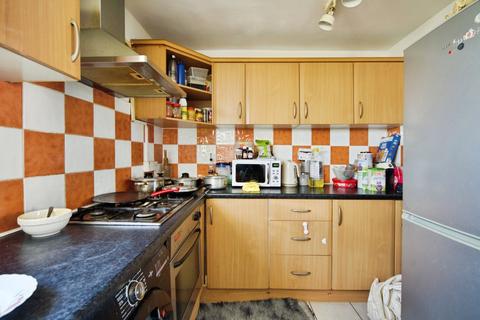 1 bedroom flat for sale, Parr Road, East Ham, London, E6