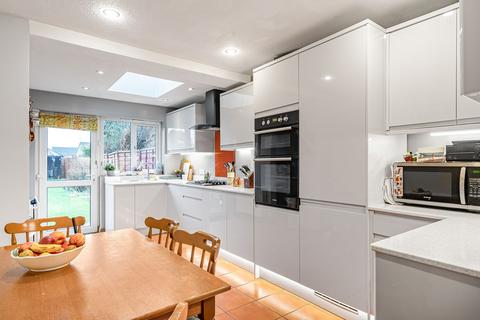 4 bedroom detached house for sale, Burns Crescent, Bicester, OX26