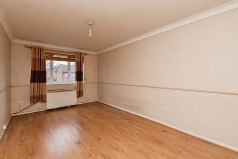 1 bedroom flat for sale, Falcon Avenue, Grays, Essex, RM17