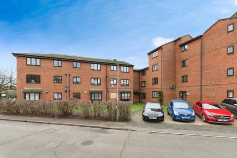 1 bedroom flat for sale, Falcon Avenue, Grays, Essex, RM17
