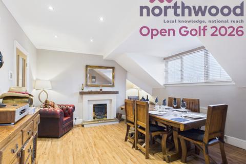 3 bedroom apartment to rent, Open Golf Lulworth Road, Birkdale, Southport, PR8