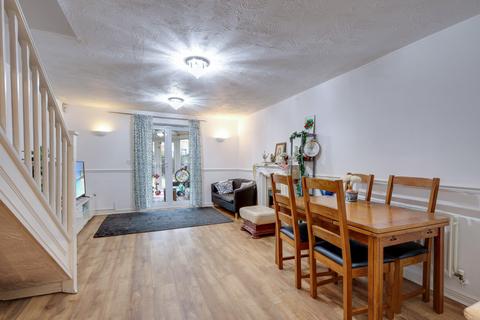 2 bedroom terraced house for sale, Magnolia Lane, Laindon, Basildon, Essex, SS15