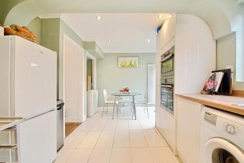 3 bedroom terraced house for sale, Cricklade Avenue, ROMFORD, Essex, RM3
