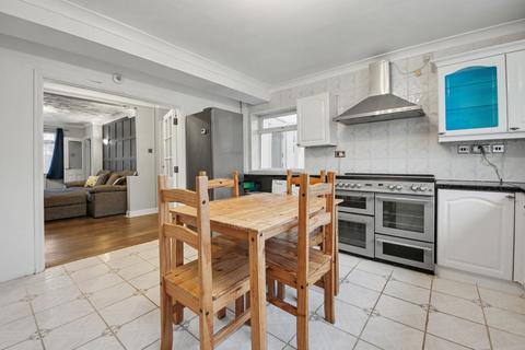 4 bedroom end of terrace house for sale, Butts Crescent, Southampton SO19