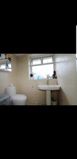 1 bedroom in a house share to rent, Parkfield Road, Ickenham UB10