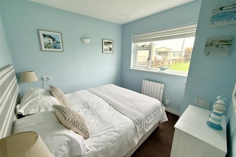 2 bedroom chalet for sale, Coast Road Chalet Park, Walcott NR12