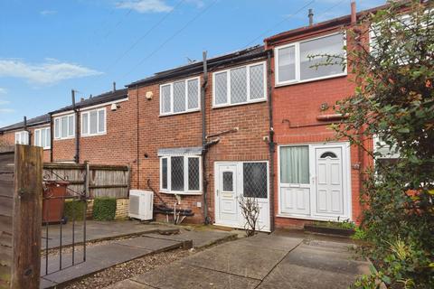 3 bedroom terraced house for sale, School Street, Leeds LS27