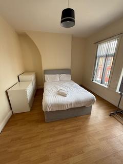 undefined, Wykeham Street, Liverpool, L4