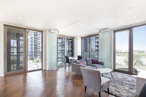 1 bedroom apartment for sale, Capital Building, Embassy Gardens, London, SW11